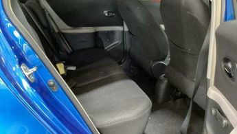 Toyota Yaris 1.33 Dual VVT-i T Spirit Euro 5 (s/s) 5dr