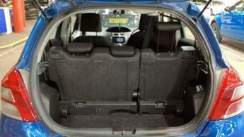 Toyota Yaris 1.33 Dual VVT-i T Spirit Euro 5 (s/s) 5dr