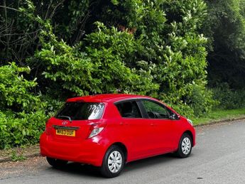Toyota Yaris 1.0 VVT-i Excel Hatchback 5dr Petrol Multidrive S