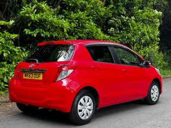 Toyota Yaris 1.0 VVT-i Excel Hatchback 5dr Petrol Multidrive S