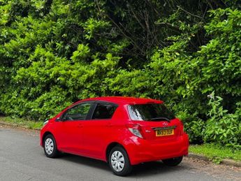 Toyota Yaris 1.0 VVT-i Excel Hatchback 5dr Petrol Multidrive S