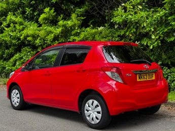 Toyota Yaris 1.0 VVT-i Excel Hatchback 5dr Petrol Multidrive S