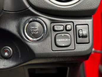 Toyota Yaris 1.0 VVT-i Excel Hatchback 5dr Petrol Multidrive S