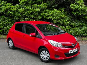 Toyota Yaris 1.0 VVT-i Excel Hatchback 5dr Petrol Multidrive S