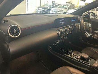 Mercedes-Benz A Class 1.3 A180 AMG Line (Executive) 7G-DCT Euro 6 (s/s) 5dr