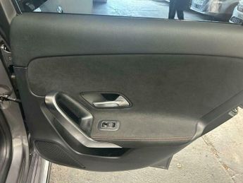 Mercedes-Benz A Class 1.3 A180 AMG Line (Executive) 7G-DCT Euro 6 (s/s) 5dr