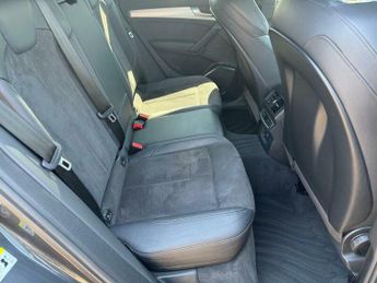 Audi Q5 2.0 TDI 40 S line S Tronic quattro Euro 6 (s/s) 5dr