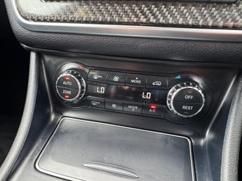 Mercedes GLA GLA 200 D SPORT