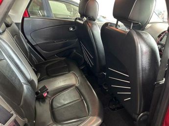 Renault Captur 1.5 dCi ENERGY Signature Nav Auto Euro 6 (s/s) 5dr