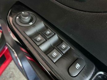 Renault Captur 1.5 dCi ENERGY Signature Nav Auto Euro 6 (s/s) 5dr