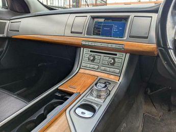 Jaguar XF 3.0d V6 Luxury Auto Euro 5 4dr