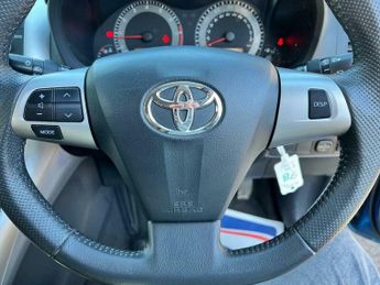 Toyota Auris 1.6 V-Matic SR Euro 5 5dr