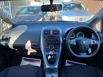 Toyota Auris 1.6 V-Matic SR Euro 5 5dr