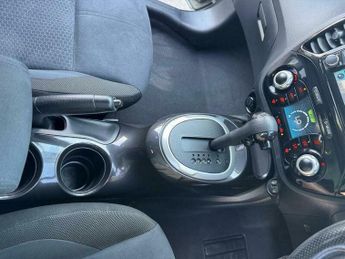 Nissan Juke 1.6 N-Connecta XTRON Euro 6 5dr