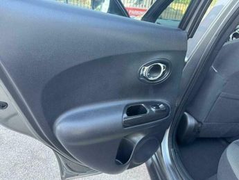 Nissan Juke 1.6 N-Connecta XTRON Euro 6 5dr