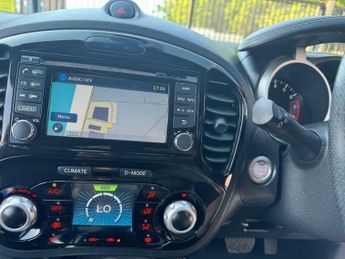 Nissan Juke 1.6 N-Connecta XTRON Euro 6 5dr