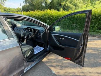Hyundai I30 1.6 CRDi Blue Drive SE Nav DCT Euro 6 (s/s) 5dr