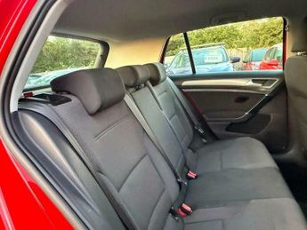 Volkswagen Golf 1.6 TDI BlueMotion Tech Match DSG Euro 5 (s/s) 5dr