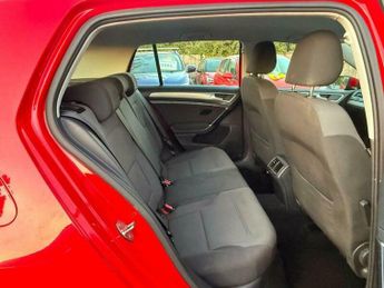 Volkswagen Golf 1.6 TDI BlueMotion Tech Match DSG Euro 5 (s/s) 5dr