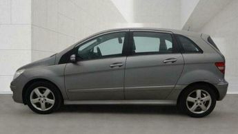 Mercedes-Benz B Class 2.0 B200 SE CVT 5dr