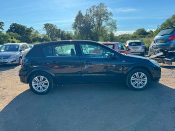 Vauxhall Astra DESIGN 16V E4