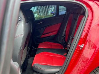 Jaguar XE 2.0i GPF R-Sport Auto Euro 6 (s/s) 4dr