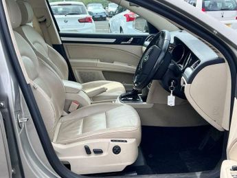 Skoda Superb 2.0 TDI Elegance DSG Euro 5 5dr