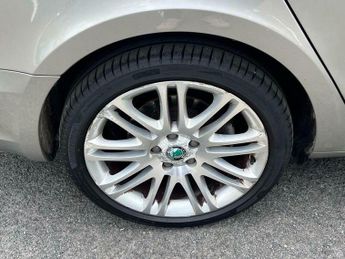 Skoda Superb 2.0 TDI Elegance DSG Euro 5 5dr