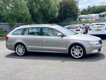 Skoda Superb 2.0 TDI Elegance DSG Euro 5 5dr