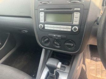 Volkswagen Golf 1.6 FSI S 5dr