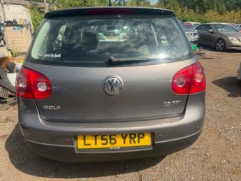 Volkswagen Golf 1.6 FSI S 5dr