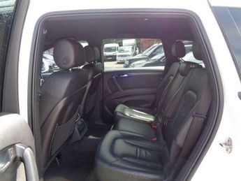 Audi Q7 3.0 TDI V6 S line Tiptronic quattro Euro 4 5dr