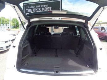 Audi Q7 3.0 TDI V6 S line Tiptronic quattro Euro 4 5dr