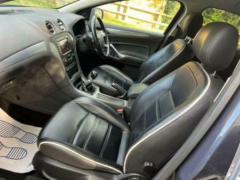 Ford Mondeo 2.0 TDCi Titanium X Business Edition Euro 5 5dr