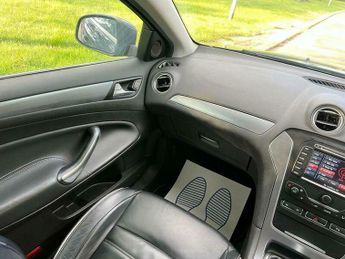 Ford Mondeo 2.0 TDCi Titanium X Business Edition Euro 5 5dr