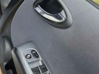 Honda Jazz 1.4 i-DSI SE CVT-7 5dr