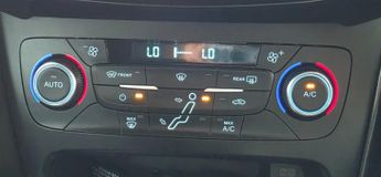 Ford Focus TITANIUM