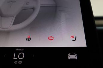 Tesla Model Y BASE