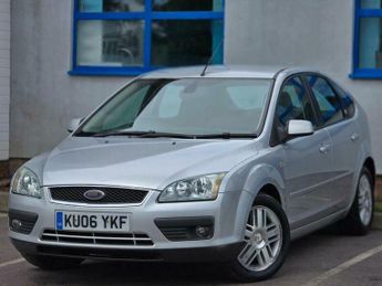 Ford Focus 1.6 Ghia 5dr