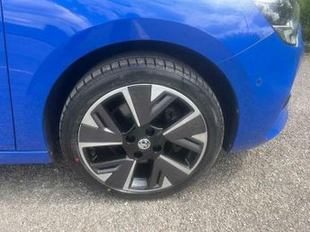 Vauxhall Corsa 50kWh Elite Nav Auto 5dr (7.4Kw Charger)
