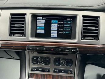 Jaguar XF 2.2d Portfolio Sportbrake Auto Euro 5 (s/s) 5dr