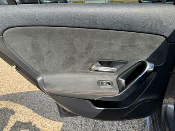 Mercedes-Benz A Class 2.0 A200d AMG Line 8G-DCT Euro 6 (s/s) 5dr