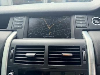 Land Rover Discovery Sport TD4 HSE