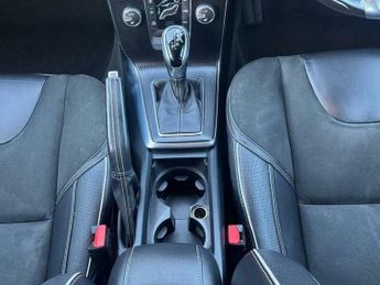 Volvo V40 1.5 T2 R-Design Nav Plus Auto Euro 6 (s/s) 5dr