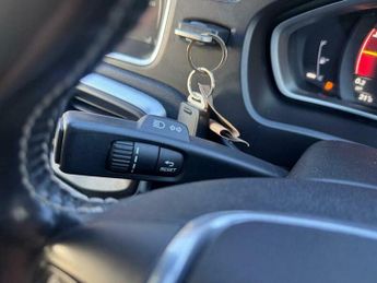 Volvo V40 1.5 T2 R-Design Nav Plus Auto Euro 6 (s/s) 5dr