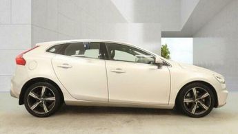 Volvo V40 1.5 T2 R-Design Nav Plus Auto Euro 6 (s/s) 5dr