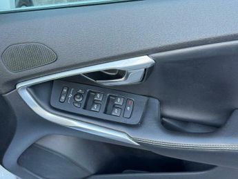 Volvo V40 1.5 T2 R-Design Nav Plus Auto Euro 6 (s/s) 5dr