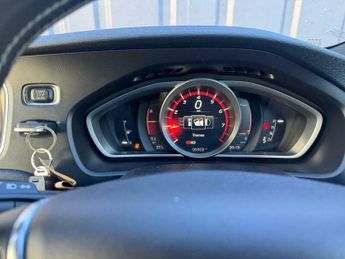 Volvo V40 1.5 T2 R-Design Nav Plus Auto Euro 6 (s/s) 5dr