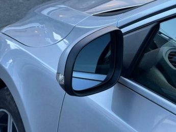 Volvo V40 1.5 T2 R-Design Nav Plus Auto Euro 6 (s/s) 5dr