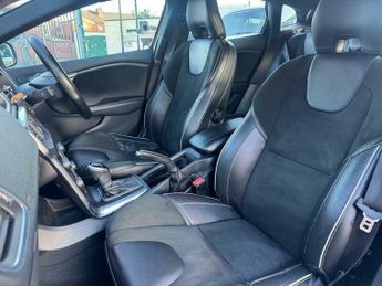 Volvo V40 1.5 T2 R-Design Nav Plus Auto Euro 6 (s/s) 5dr
